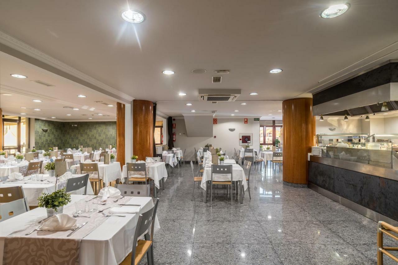 Apartamentos Spa Villa Pasiega Hoznayo Luaran gambar